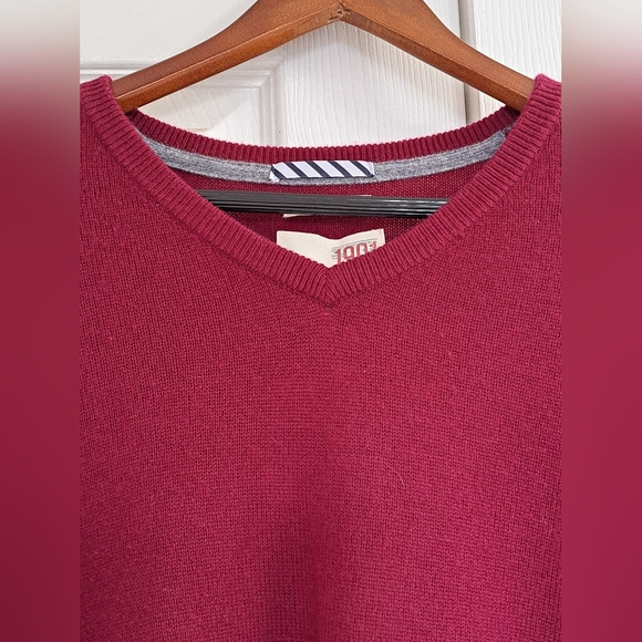 New Tag Cashmere Nordstrom Wool Red Oxblood V Neck Sweater XL - Picture 5 of 8